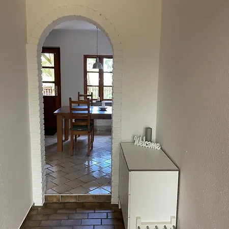 Stilvolle 3 Zimmer-wohnung Auf Saniertem Resthof * Reher